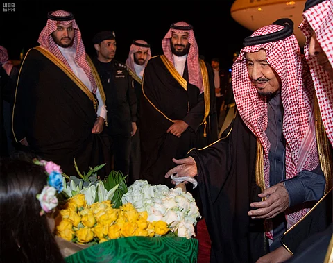 خادم الحرمين الشريفين يصل منطقة الجوف
