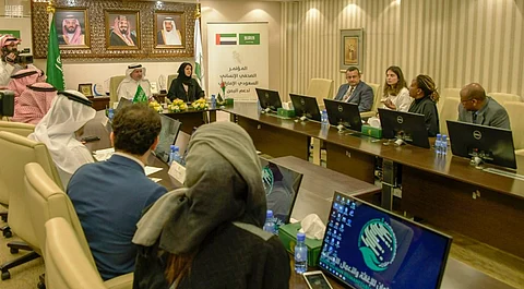 "الربيعة" يؤكد حرص المملكة والإمارات على إغاثة الشعب اليمني بجميع طوائفة