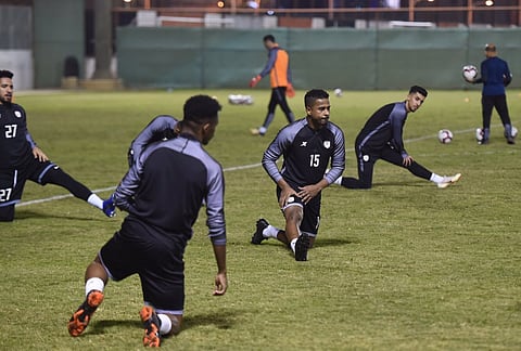 ديربي الرياض .. النصر لملاحقة الغريم والشباب للعودة لمربع الكبار