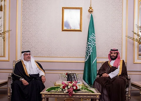 ولي العهد يلتقي نظيره البحريني ويبحثان فرص تطوير العلاقات الثنائية