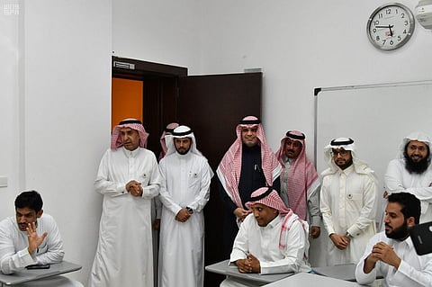 "العيسى": الجامعة الإلكترونية تقدم تعليمًا فريدًا.. وسيكون لها مدينة جامعية