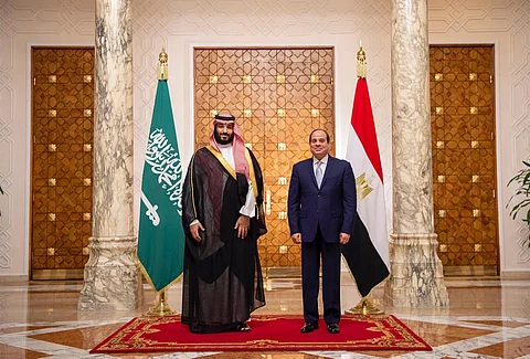 القاهرة.. ولي العهد يصل قصر الاتحادية و"السيسي" في استقباله