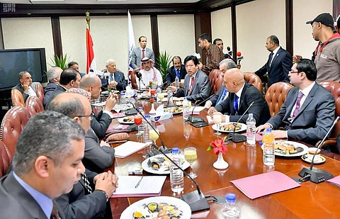 الوفد الإعلامي المرافق لولي العهد بمصر يلتقي رئيس مجلس تنظيم الإعلام