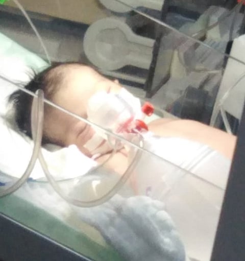 طفلة "العارضة" لاتزال في الغيبوبة ووالدها رفض الوساطات: أنتظر العرض على المحكمة الطبية