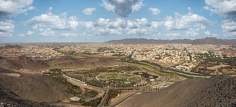 سيدة تتهم زوجها بإحراق مركبتها بحائل: "اشتريتها بالقسط من راتبي"