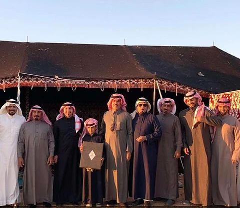 4 طيارين يلبون دعوة طفل دعاهم في مقطع فيديو لزيارته برفحاء