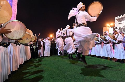 بالصور.. ماذا تعرف عن أنغام "المجرور" وطريقة "الهزعة" وفن الكسرة؟