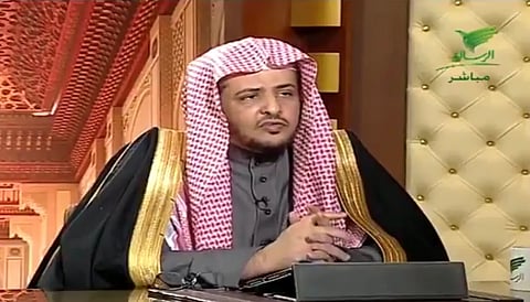 بالفيديو.. "المصلح" يرد على امرأة طلب منها زوجها إجراء عملية لإزالة الشامات