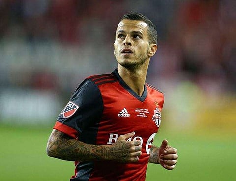 وكيله تواجد بالرياض.. هل اقترب الإيطالي "جيوفينكو" من "الهلال"؟