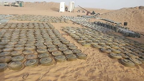 "الشرعية" تتلف 7000 لغم وعبوة ناسفة استهدف بها الحوثي المدنيين