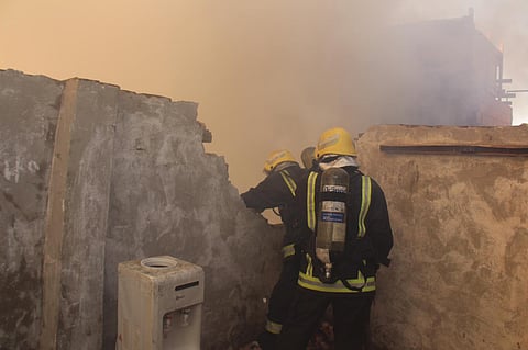 حريق في منزل بقمة جبل "جرهم" بمكة المكرمة.. بلا إصابات