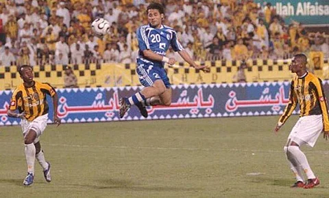 "يد النزهان" و"شعرة ياسر" أبرز ما تستحضره الجماهير قبل الكلاسيكو