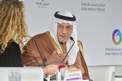 تركي الفيصل: لديّ حساب سرّي في "تويتر" خوفاً من المتطفلين