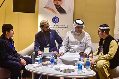 "حمزة وعمر" .. فتيان من هونج كونج يحفظان القرآن بأرقام الآيات والسور