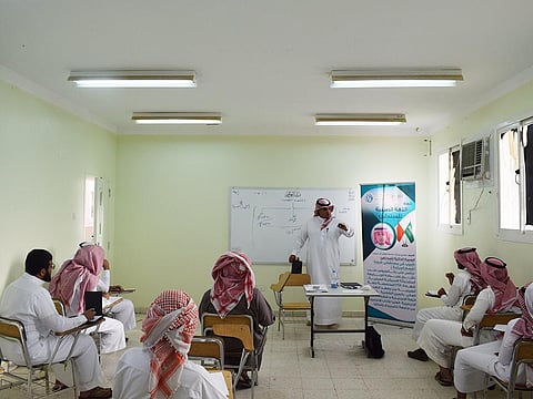 انطلاق دورة تعليم اللغة الصينية في شرورة