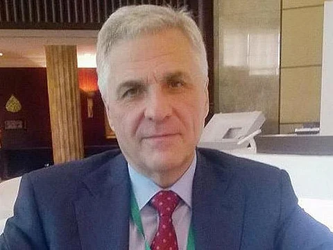 سفير روسيا باليمن يشيد بالاستقرار الأمني في عدن