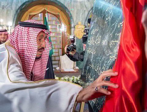 "جامع الزيتونة ومسجد عقبة والمدينة العتيقة بالقيروان" .. 3 مشروعات يُطلقها الملك من تونس