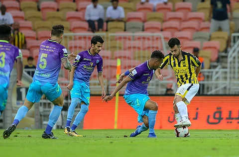 الاتحاد يحبط مفاجأة الباطن ويبلغ دور الأربعة من كأس الملك