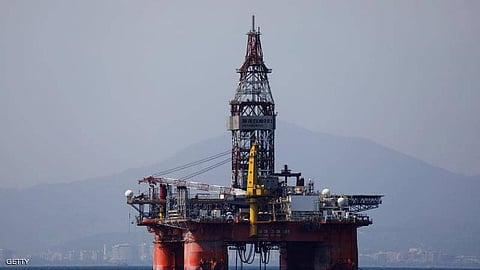 أسعار النفط تصعد لأعلى مستوى في 2019 بدعم من تقلص المعروض