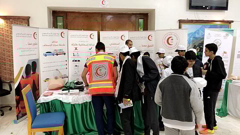 "هلال الباحة" يشارك في برنامج المشي "صحتي حياتي"