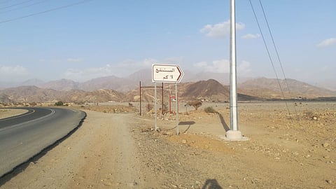 الأهالي يطالبون بفكّ لغز تعثر طريق "مستنقع الليث"