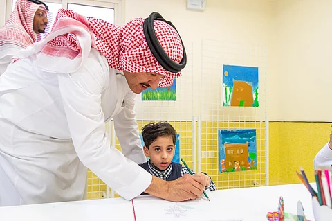 جمعية الأطفال المعوقين تتيح لأعضائها في المناطق انتخاب مجلس إدارتها