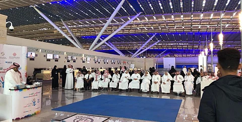 "لنفهم عالمهم".. "سلمان للإعاقة" يشارك مطار جدة الاحتفال بـ"العالمي للتوحد"