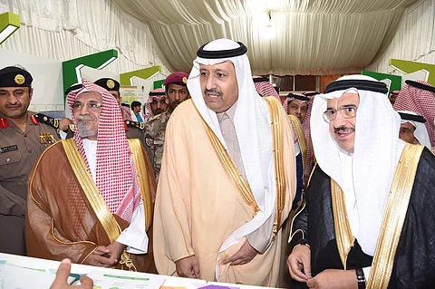أمير الباحة يدشّن فعاليات "أسبوع التلاحم الوطني" بمشاركة إمام وخطيب المسجد الحرام