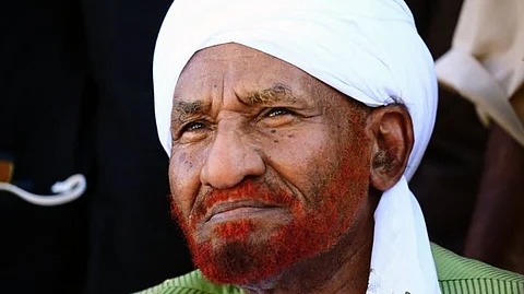 الصادق المهدي: "ملثمو الفجر" قتلوا 20 متظاهراً خلال 4 أيام