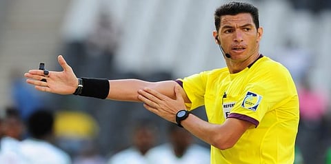 حكم مصري يدير إياب مباراة الأهلي والهلال في بطولة زايد