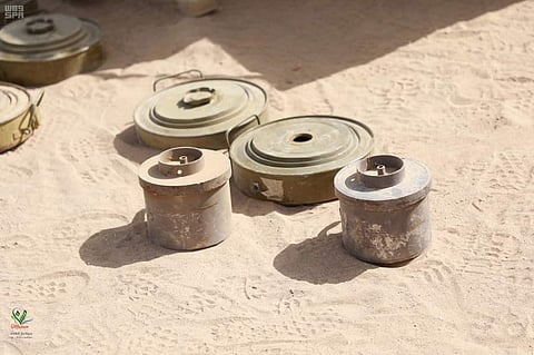 مشروع مركز الملك سلمان للإغاثة "مسام" يتمكن من انتزاع 993 لغمًا خلال أسبوع