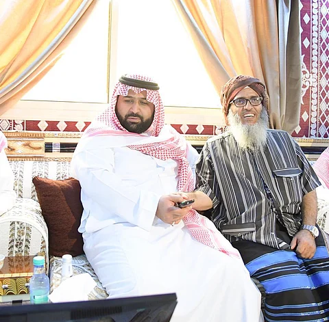 نائب أمير جازان يتفقد مزارع البن ببني مالك