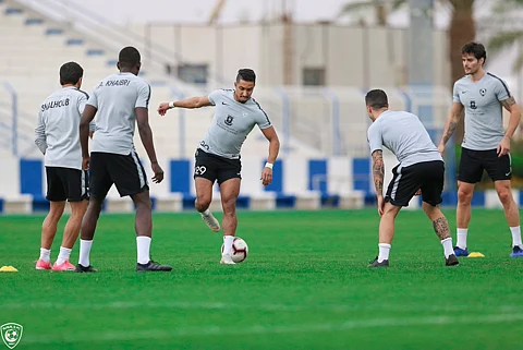 بمشاركة سالم الدوسري.. الهلال يختتم تحضيراته لمواجهة الأهلي
