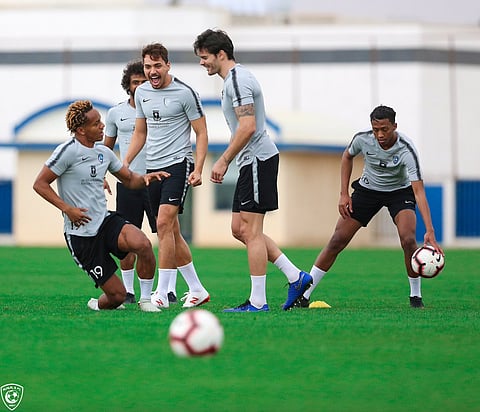 مع فارق الطموح في الموسم الحالي.. التاريخ ينحاز للهلال في مواجهة الأهلي