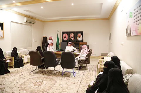 "تركي بن طلال" يقدم حلولاً سريعة لطلبات أهالي بارق