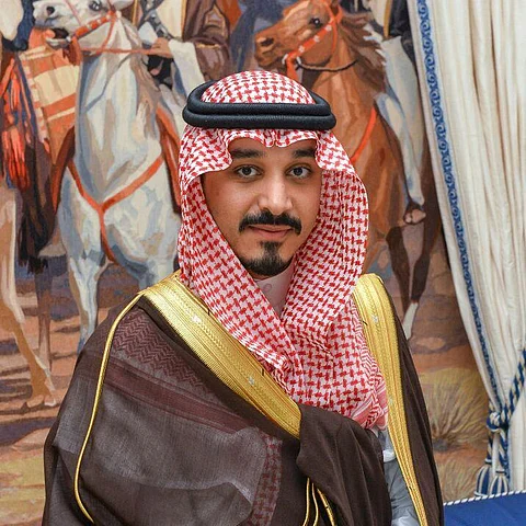 السفير الثامن بمدينة الضباب .. خالد بن بندر يبدأ مهمته مستلهماً عُمق "مهندس الرؤية"