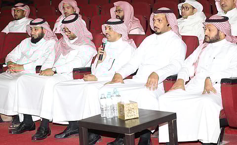 "تعليم الرياض" تطالب بسرعة التفاعل مع طلبات المستفيدين عبر برنامج "تواصل"