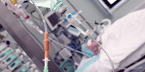 حدث بالفعل.. بعد غيبوبة 27 عامًا استفاقت تقرأ القرآن