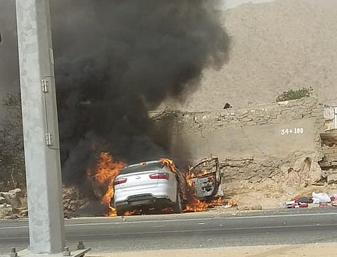 دماء على "طريق أحد ثربان".. انحراف مركبة مواطنة يُنهي حياتها بالمجاردة