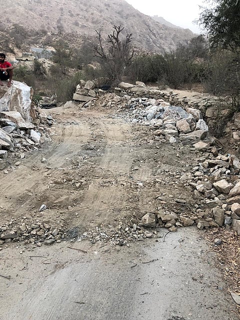 مغامرة عند "الجبلين" .. 10 سنوات من احتجاز الأهالي والتوسعة على حسابهم!