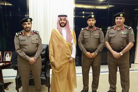 نائب أمير حائل يُقلّد "الشبرمي" و"النفيعي" و"المطيري" رتبهم الجديدة