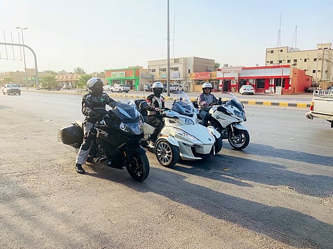 3 سعوديين يكتشفون مواطن الجمال في "السعودية بالدباب".. هنا التفاصيل