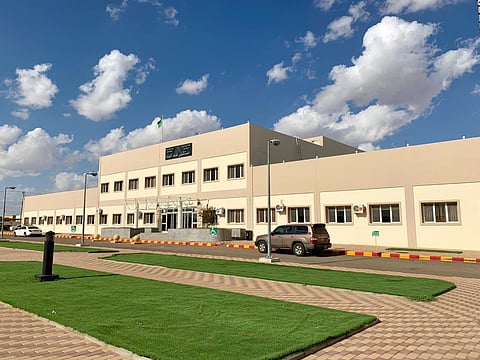 "مستشفى ظلم" يُنقذ عائلة مسافرة تعرضت لحالة تسمم بعد وجبة عشاء