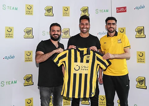 الاتحاد يوقّع مع الأرجنتيني فيشيو والتشيلي لويس خيمينيز