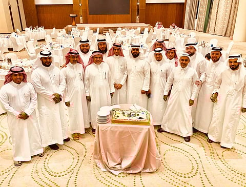 "القرشي" يحصد الماجستير في الهندسة من المملكة المتحدة