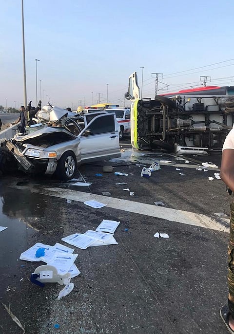 جدة .. انقلاب شاحنة يُصيب 7 أشخاص منهم اثنان في حالة حرجة