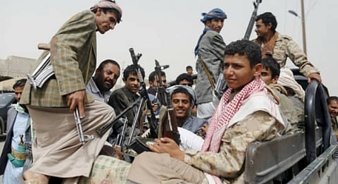 الحديدة .. الميليشيا الإرهابية تكثّف خروقاتها وتدفع بتعزيزات قتالية كبيرة