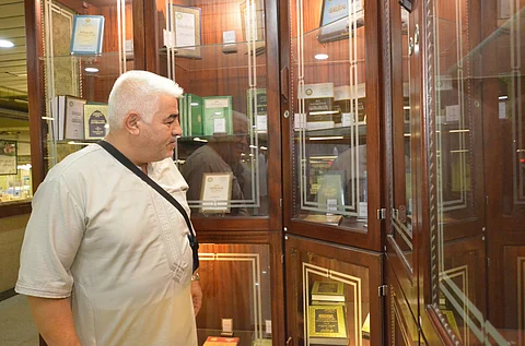 شاهد .. جولة لحجاج أمريكا اللاتينية في مراحل طباعة المصحف تلقى ثناءهم