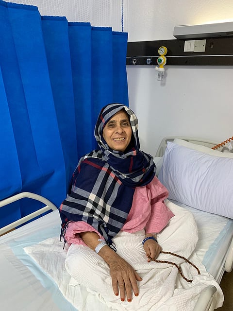 "الصحة" تزيل ورمًا من رأس حاجة يمنية.. وتمكنها من إكمال الحج