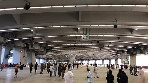 "سبق" ترصد جموع الحجاج المتعجلين على جسر الجمرات